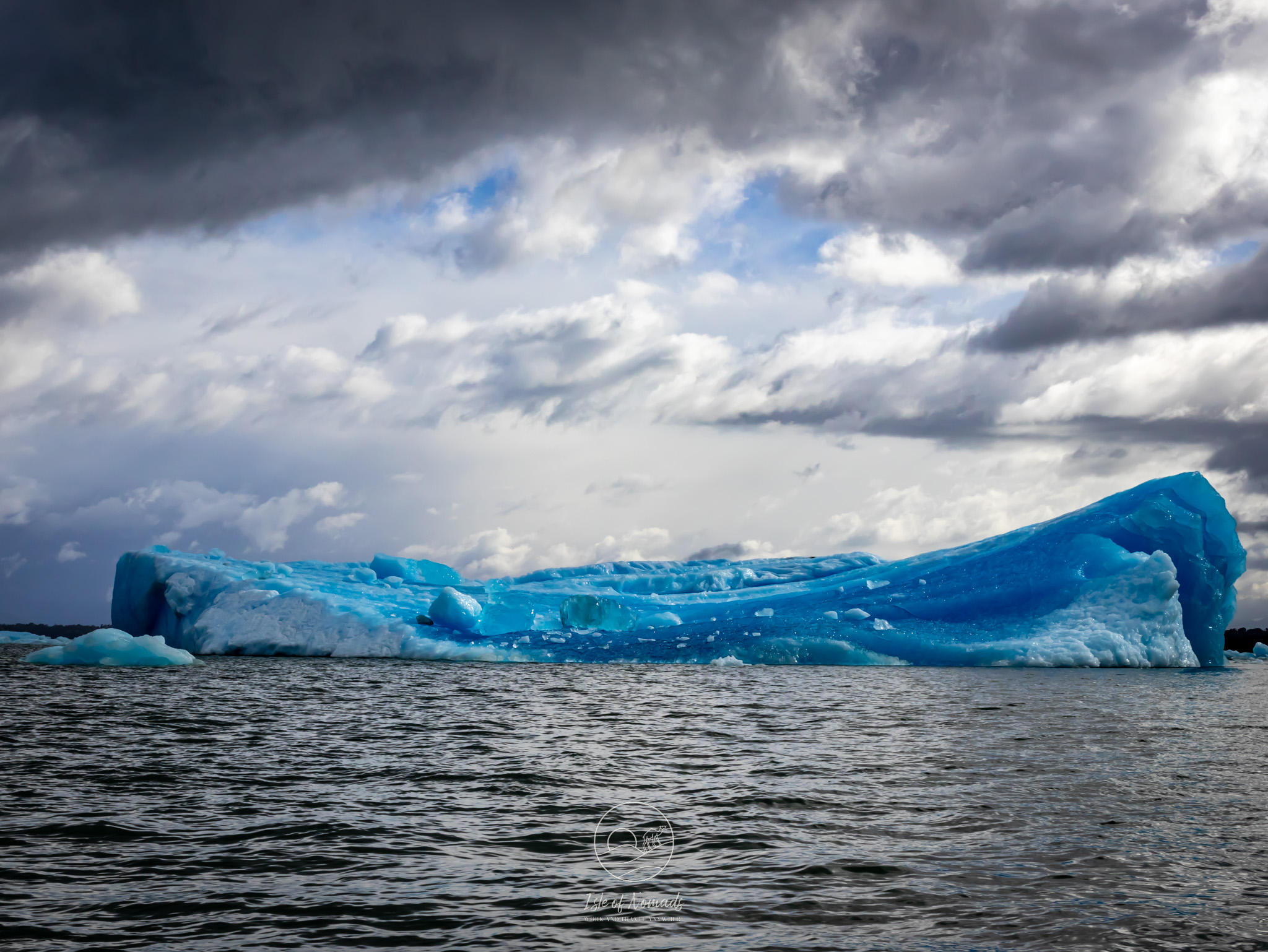 The cloudy skies when we visited the San Rafael Glacier meant that the icebergs color was a deep blue