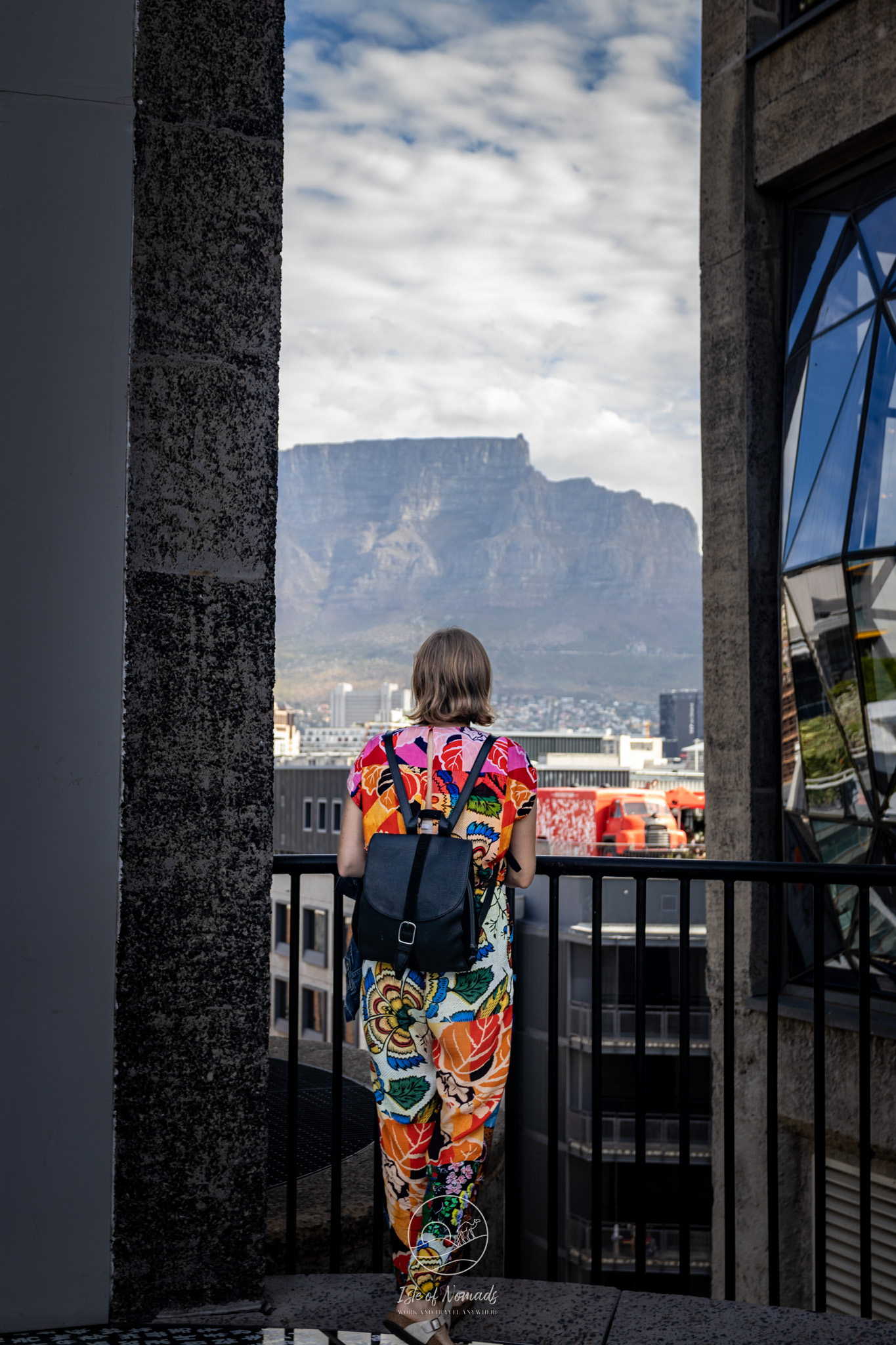 ...and wandering around the V&A Waterfront gives you beautiful views of the Table Mountain and the City
